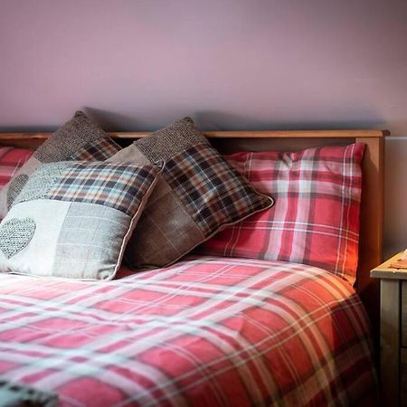 The Beeches Studio, Highlands Of Scotland 牛顿莫尔 外观 照片